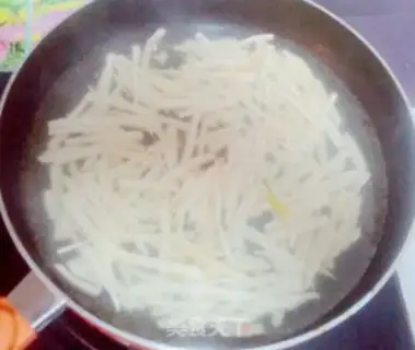 Make Spinach egg tofu soup step 3