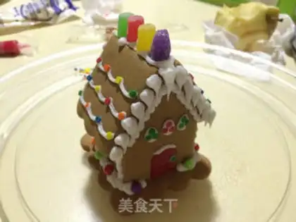 Make Christmas gingercake house step 19