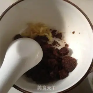 Make Ginger-snack date red sugar step 1
