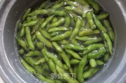 Make Water to boil the beans step 0