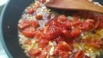 Make Shrimp ham sausage pizza step 1