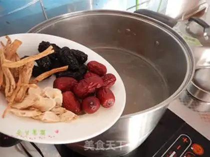 Make Big bone soup pan step 4