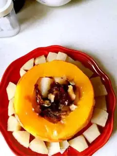 Make Sydney lilies. Pumpkin step 7