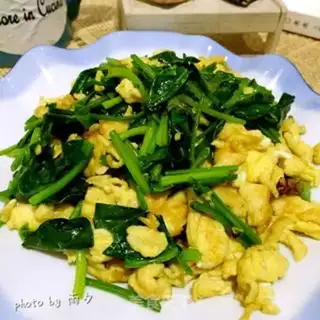 Make Spinach fried eggs step 7