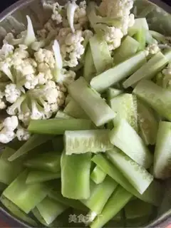 Make Spicy pot step 0