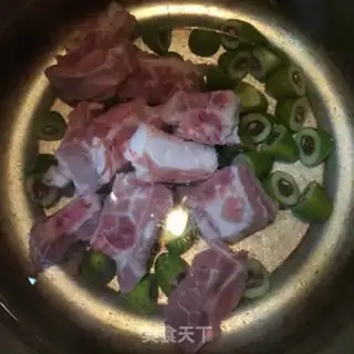 Make Blue olive ribs soup step 2