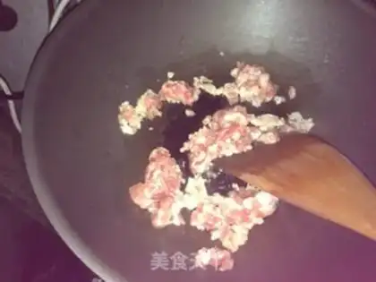 Make Pork dumpling step 3