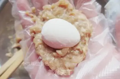 Make quail meat round step 4