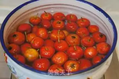 Make Old Beijing mountain cake step 1