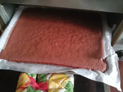 Make Red velvet strawberry cake step 8