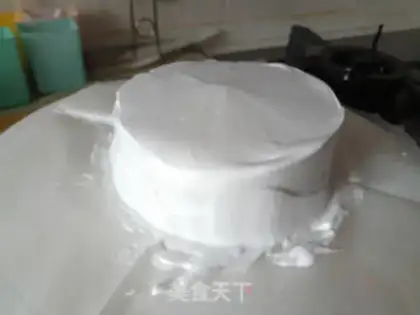Make Red velvet strawberry cake step 13