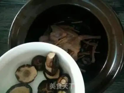 Make Party Pork Soup step 7