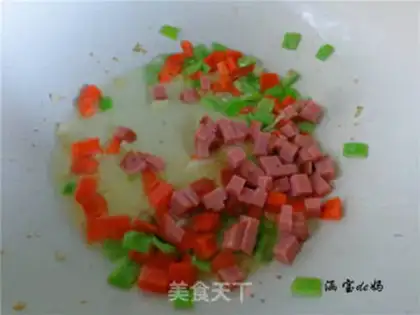 Make Sausage pineapple fried rice step 7