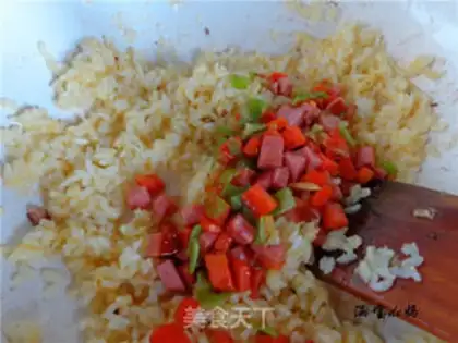 Make Sausage pineapple fried rice step 9