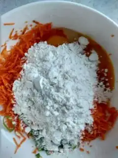 Make Carrot eggcake step 4