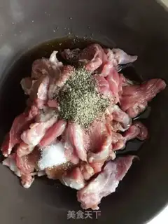 Make Black pepper beef jerky step 2
