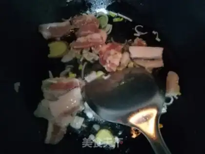 Make Pork bean-fruit stew step 2