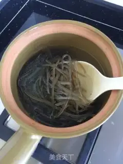 Make A fan of chicken blood and potatoes step 1