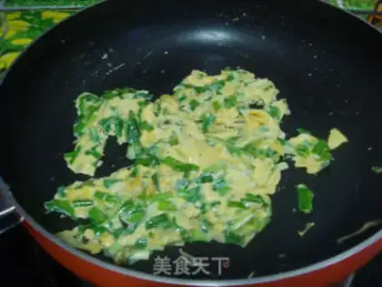 Make Scrambled eggs step 3