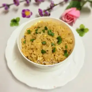 Make Onion egg fried rice step 7
