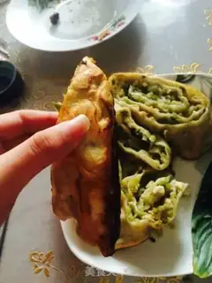 Make Carrot rolls step 16