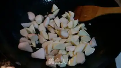 Make Spicy almond mushrooms step 3