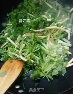 Make Celery fried beans step 3