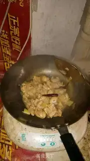 Make Pine mushroom potato chicken step 1