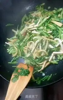 Make Celery fried beans step 4