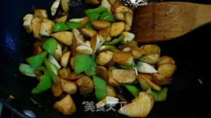 Make Spicy almond mushrooms step 7