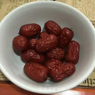 Make The green bean of red dates step 0