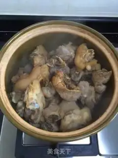 Make Chestnut foot step 1
