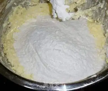 Make Christmas lemon cookies step 3