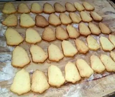 Make Christmas lemon cookies step 5