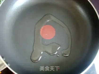 Make Garlic fried eggs step 2