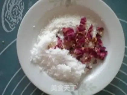 Make Rose pie step 1