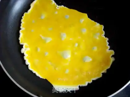 Make Garlic fried eggs step 3