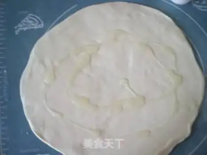 Make Rose pie step 2