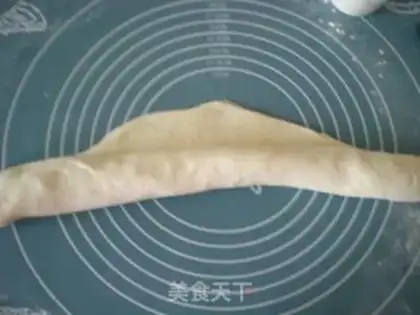 Make Rose pie step 4