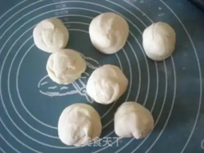 Make Rose pie step 5