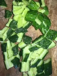 Make A cucumber with garlic step 0