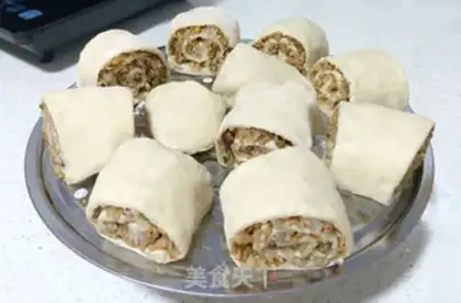 Make Plum rolls of mushrooms step 10