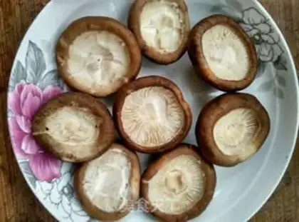 Make Frozen eggs step 1