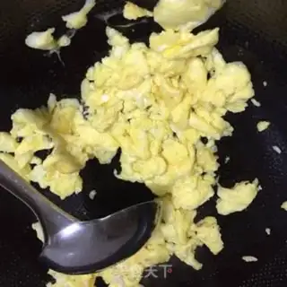Make Spinach fried eggs step 2