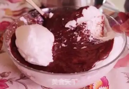 Make Triangular chocolate mousse step 4