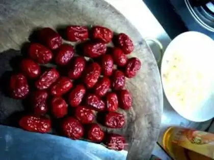 Make Red sugar, red date ginger cream step 1