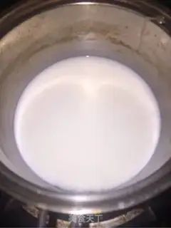 Make Milk pudding step 1