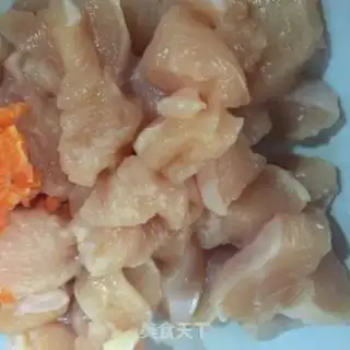 Make Homemade chicken rice step 1