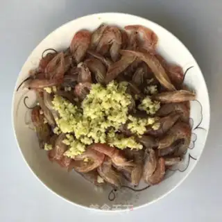 Make Garlic shrimp step 1