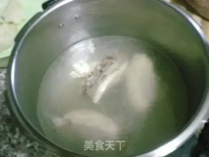 Make Sour sauce for lamb chops step 1